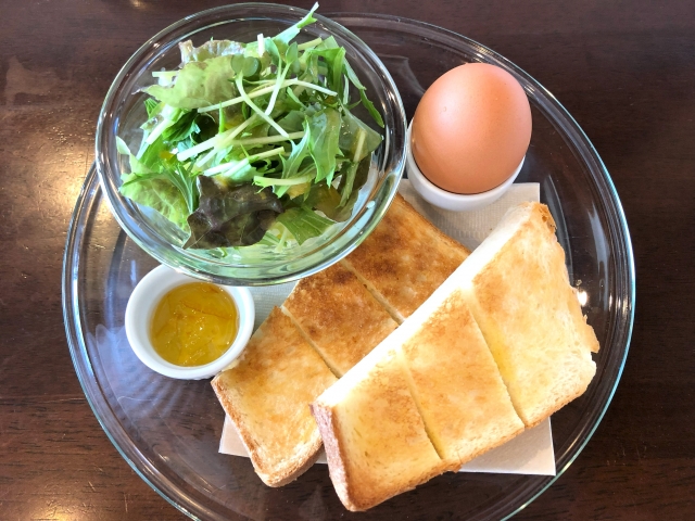 ゆで卵　朝食