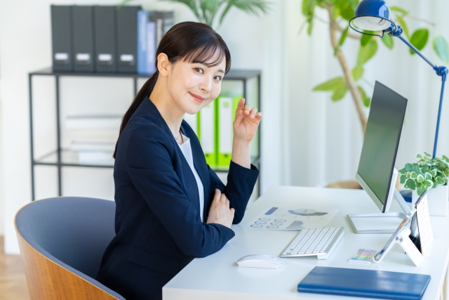 仕事中の女性